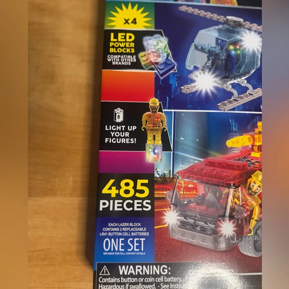 4 in 1 Lazer Light Up Block Set - NEW